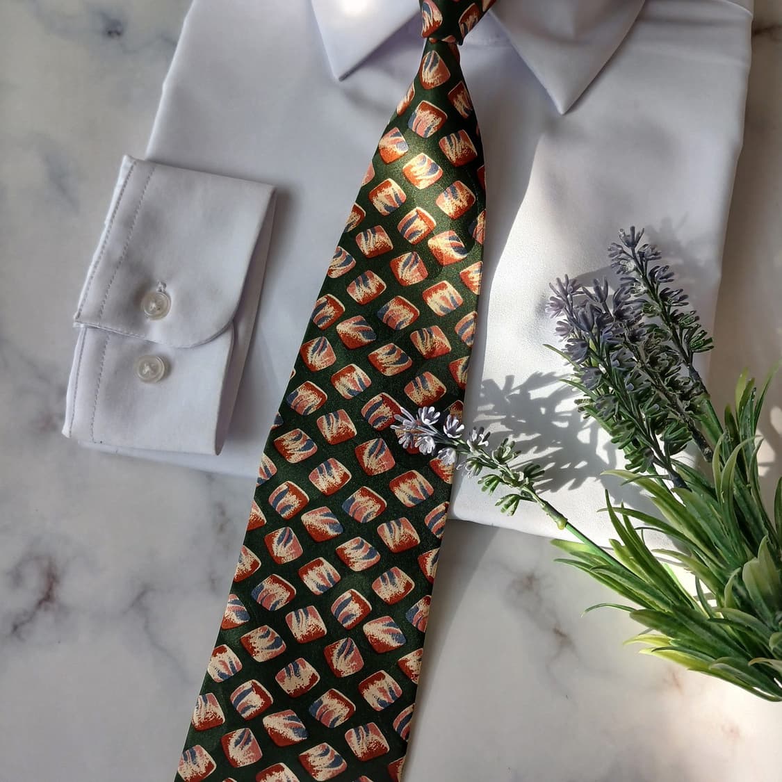 아쿠아스큐텀 실크 그린 패턴 넥타이 9.6cm B등급 A19321
 상품이미지6