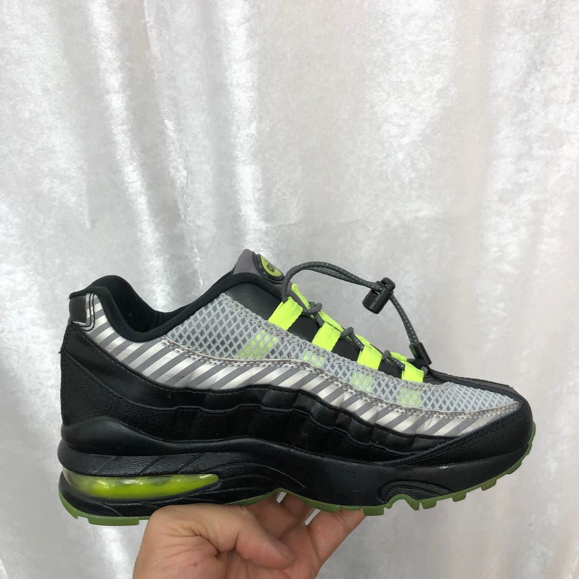 나이키 에어맥스95 HZ 운동화 사이즈225  상품이미지3