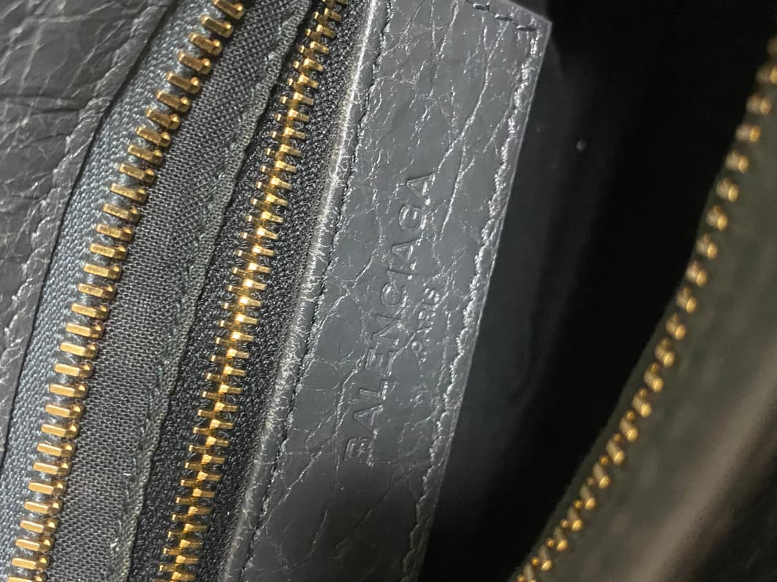 발렌시아가 모터 시티백 그레이 색상 판매합니다~ 상품이미지3