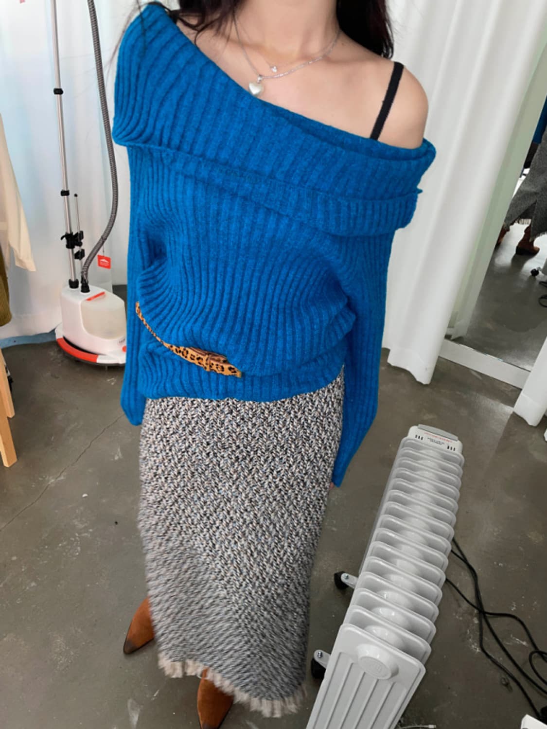 [김아홉]오프숄더 니트 블루 상품이미지3