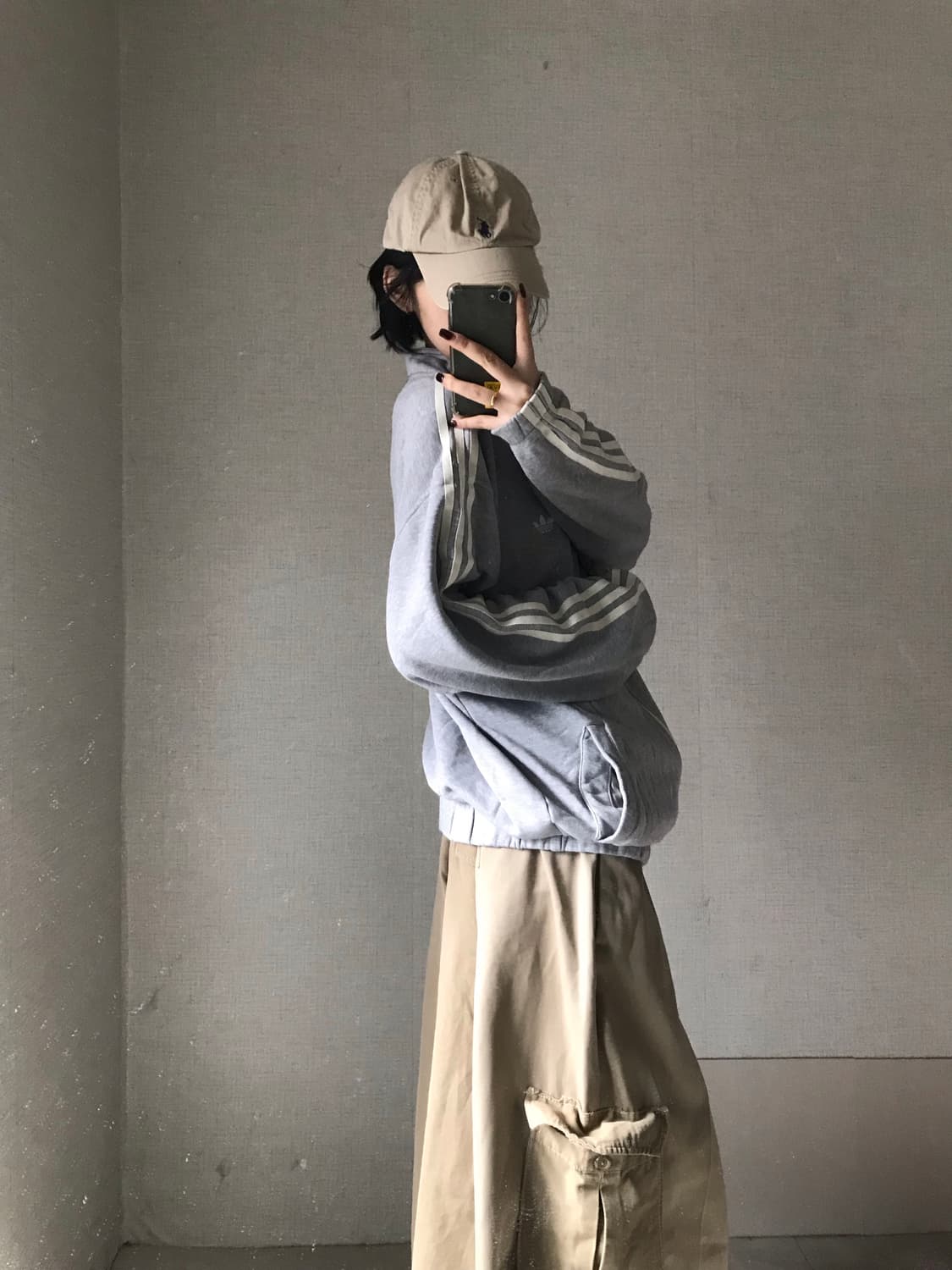 아디다스 그레이 오버핏 삼선 면집업 상품이미지3
