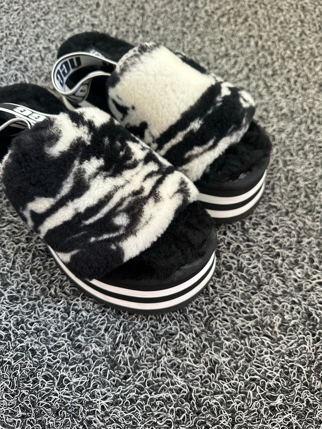 UGG 어그 플랫폼 슬리퍼 240mm 상품이미지5