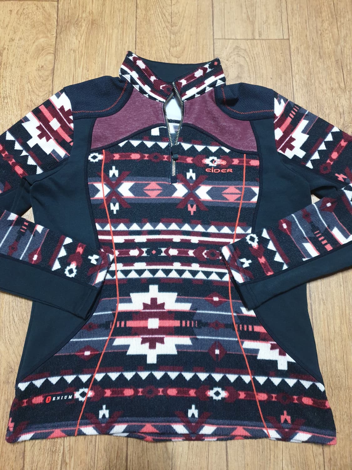 1224 아이더 아웃도어 반집업 95 사이즈입니다 상품이미지2