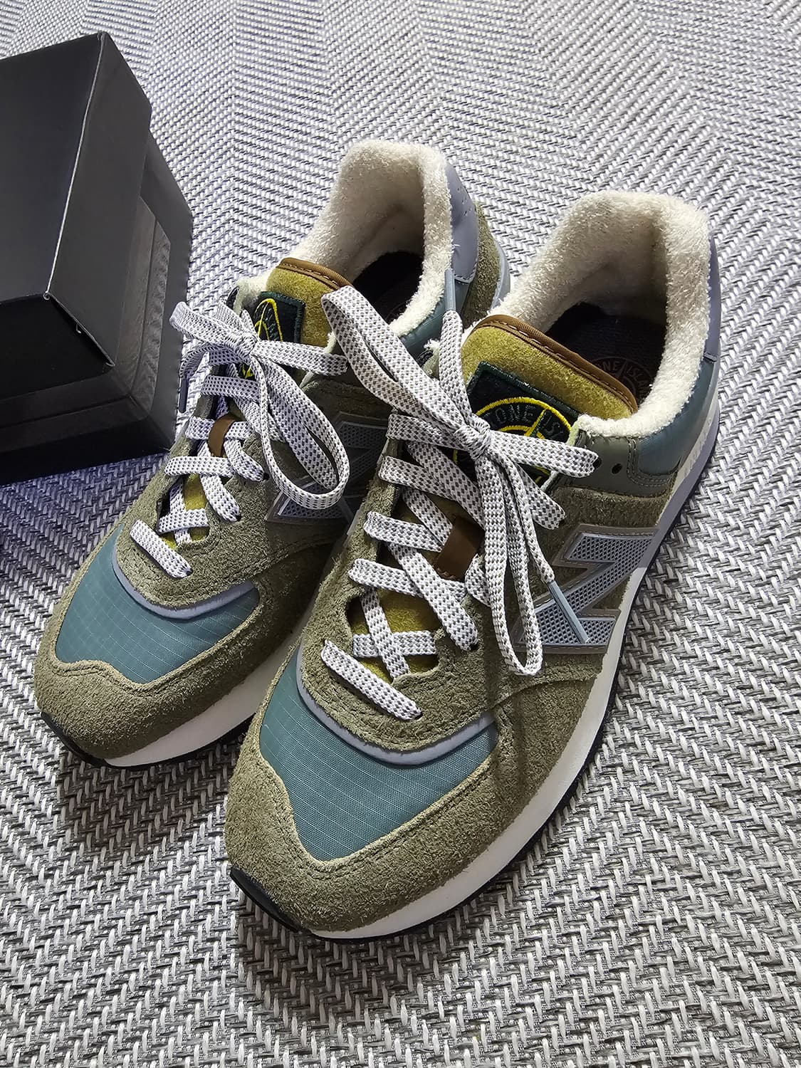 뉴발란스 x 스톤 아일랜드 574 레거시 그린 상품이미지1