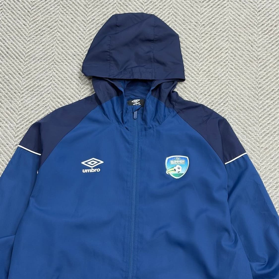 엄브로 스포츠 바람막이 v1777 상품이미지3