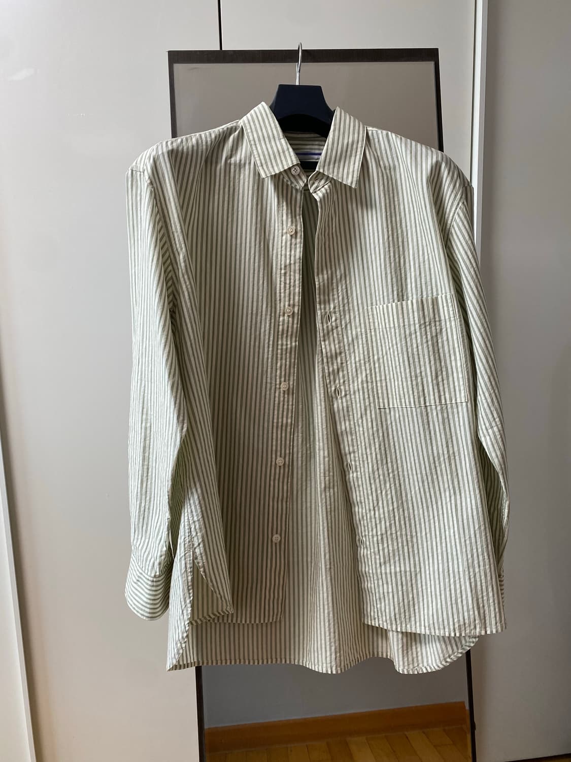 Christaseya green striped shirt 상품이미지1