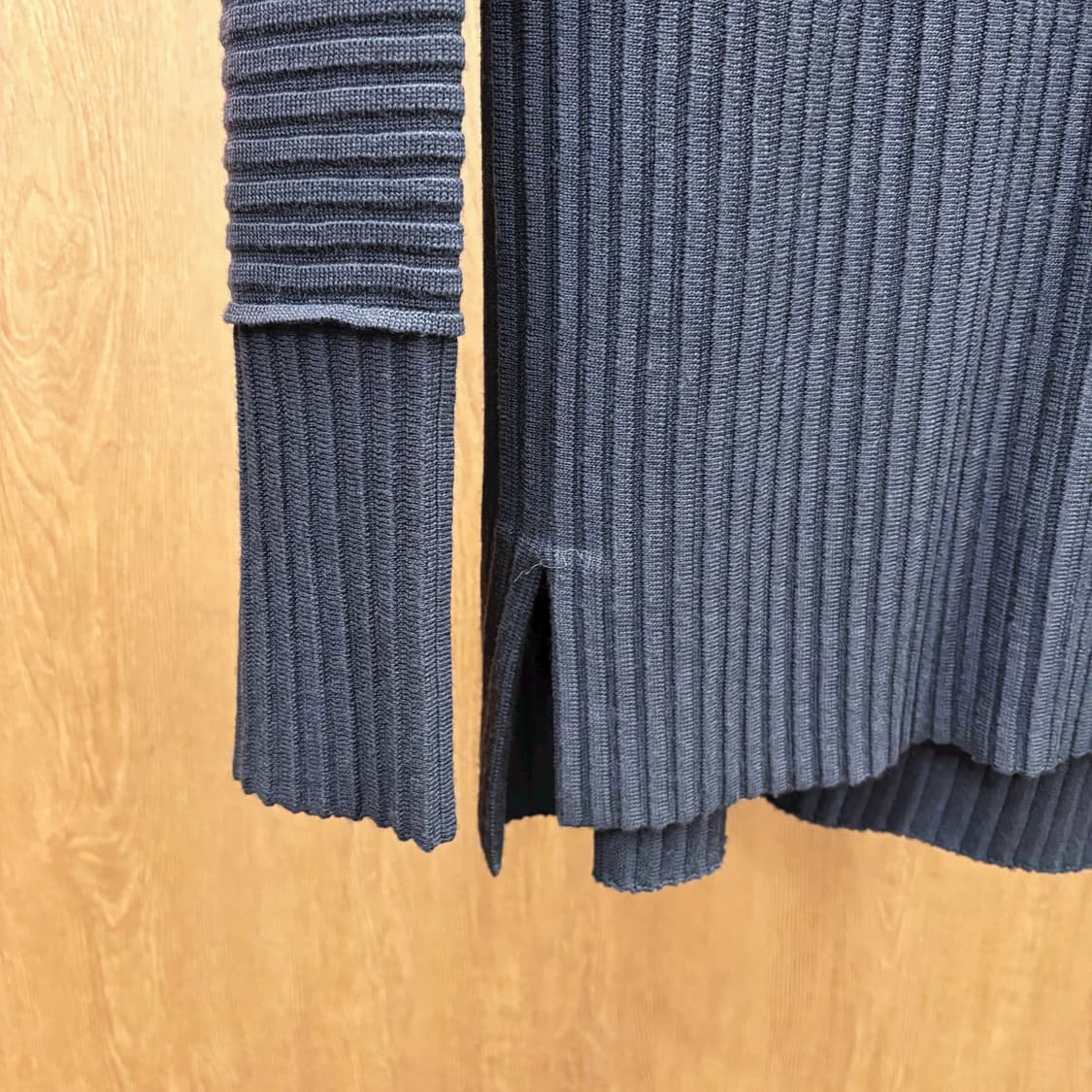 시스템 라운드넥 긴팔 골지 롱 니트 사이드 슬릿 디테일 루즈핏 네이비 상품이미지6