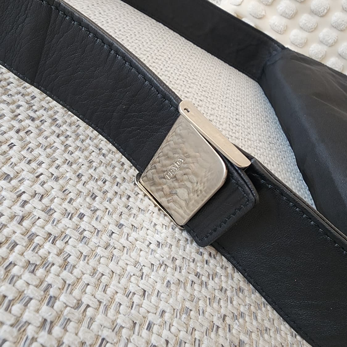 상태양호 프라다 나일론 × 나파가죽 콤비 스퀘어 크로스백 숄더백 상품이미지6