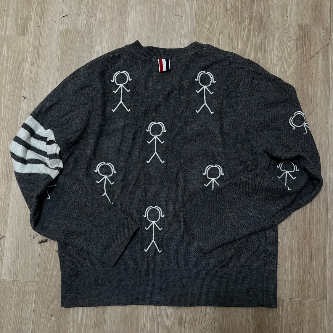 톰브라운 여성 미스터 톰 자수 사선 완장 가디건 상품이미지6