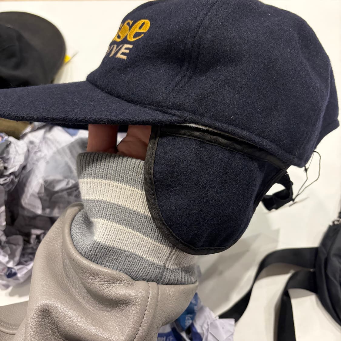 엘레쎄 빈티지 귀돌이 블랙 볼캡 모자 상품이미지4