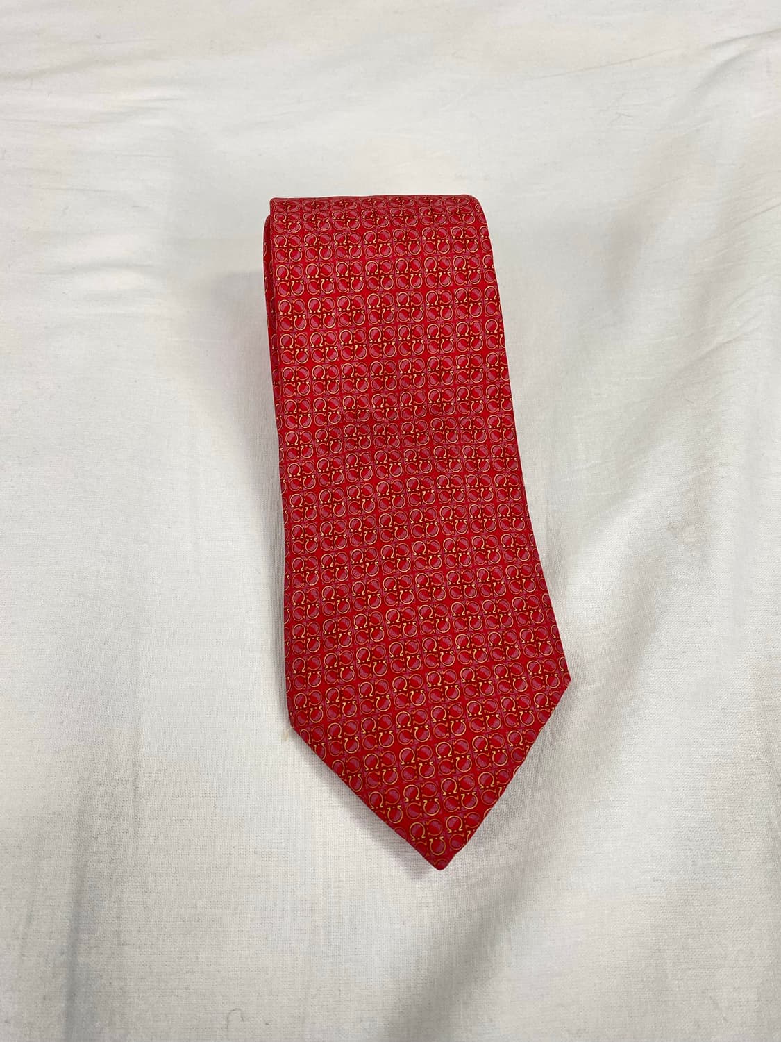 페라가모 다홍색 실크 넥타이  상품이미지1