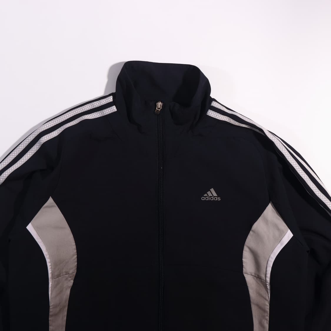 아디다스 삼선 바람막이 자켓 B689 상품이미지2