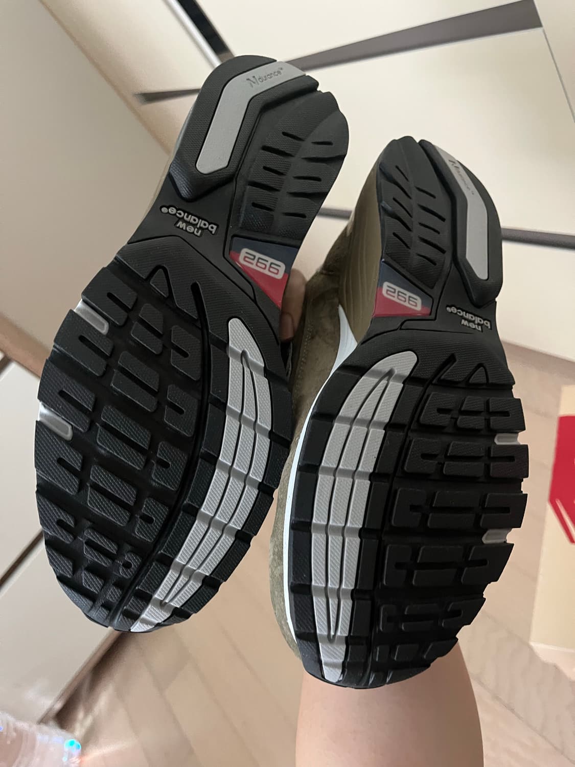 260) 뉴발란스 992 다크카모 새상품 상품이미지3