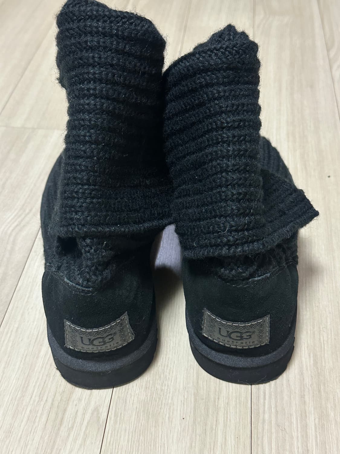 (240) 어그 카디 부츠 블랙 상품이미지7