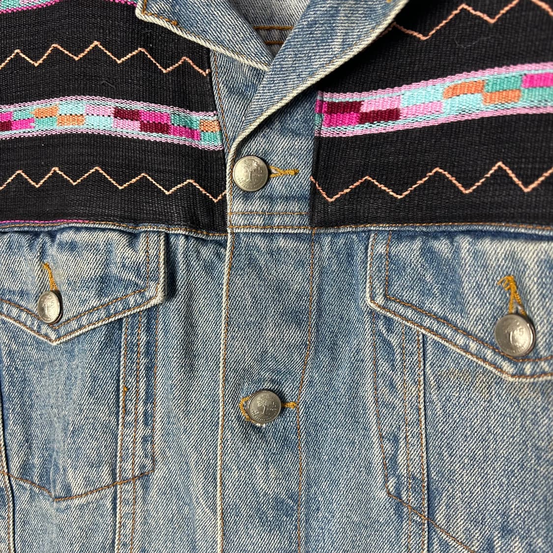 [El Huarache] 엘 우아라체 아즈텍 패턴 데님자켓 상품이미지5