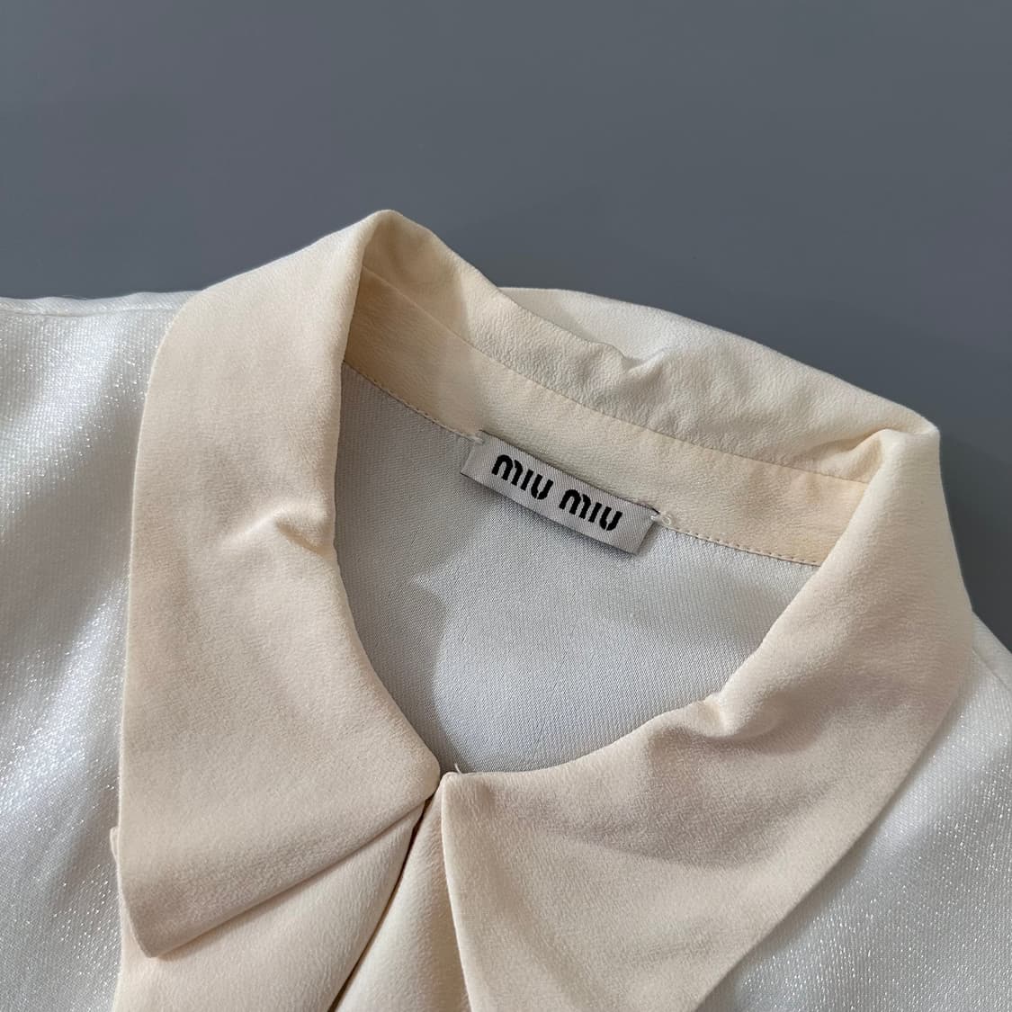 미우미우 miu miu 반팔 블라우스 티셔츠 상품이미지5
