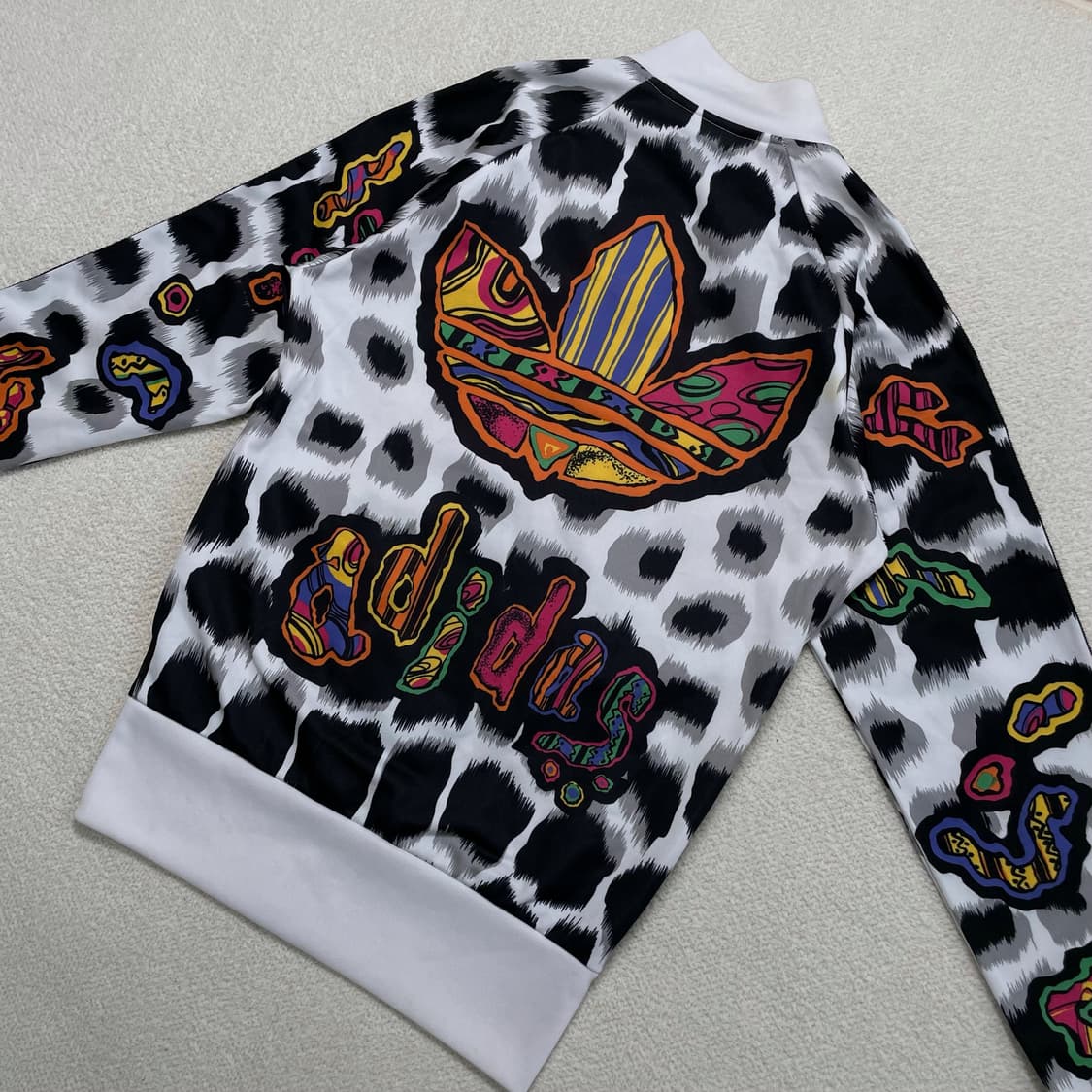 아디다스 x 제레미스캇 콜라보 패턴 화이트 져지 상품이미지3