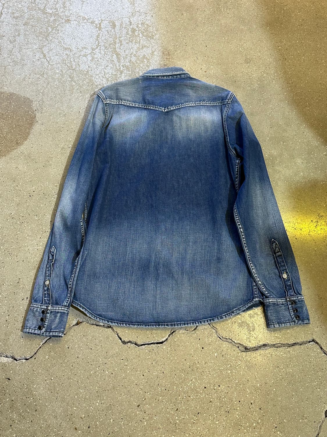 DIESEL 디젤 진청워싱 긴팔셔츠 상품이미지7