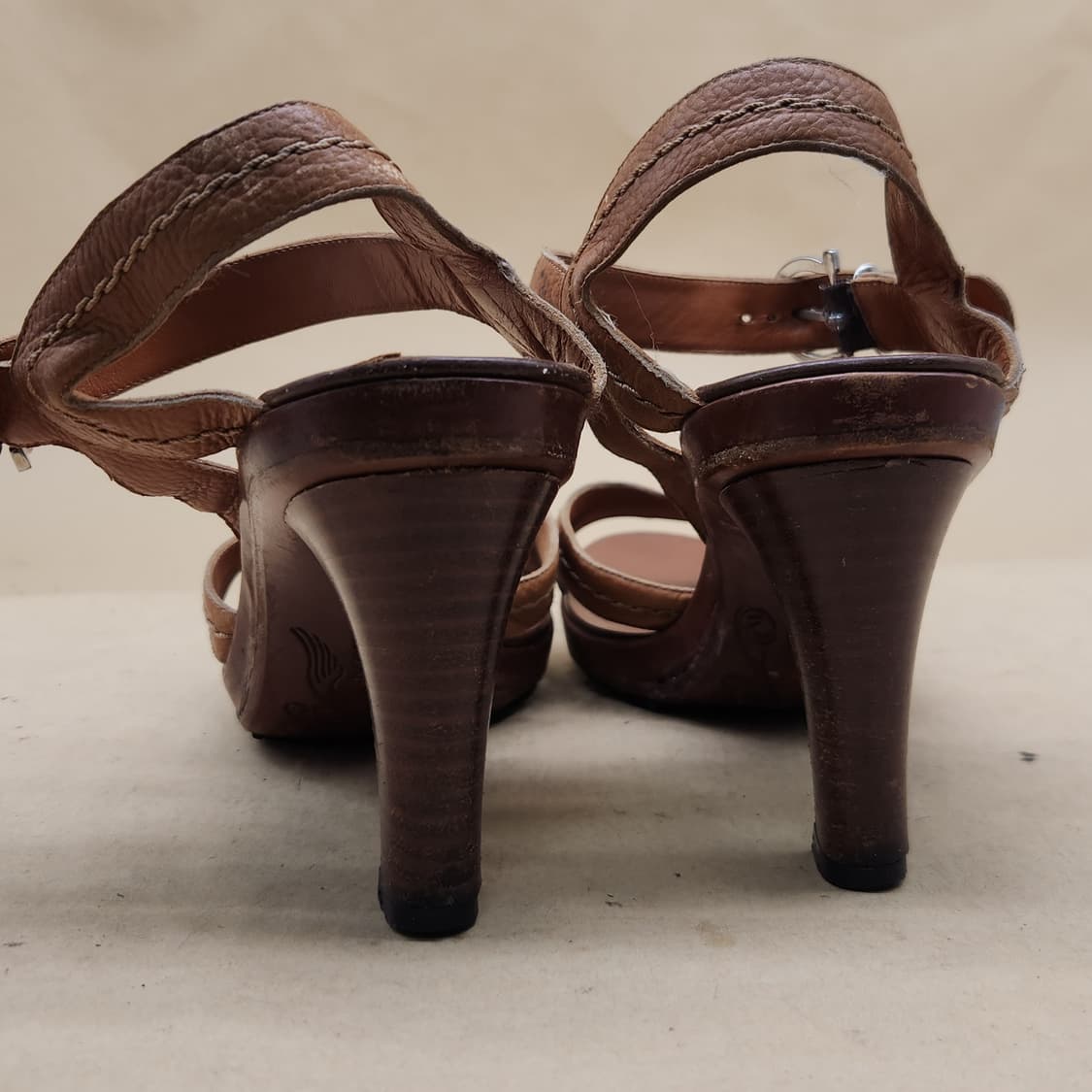 페라가모 여성 웨지힐 샌들 240 굽10 상품이미지4