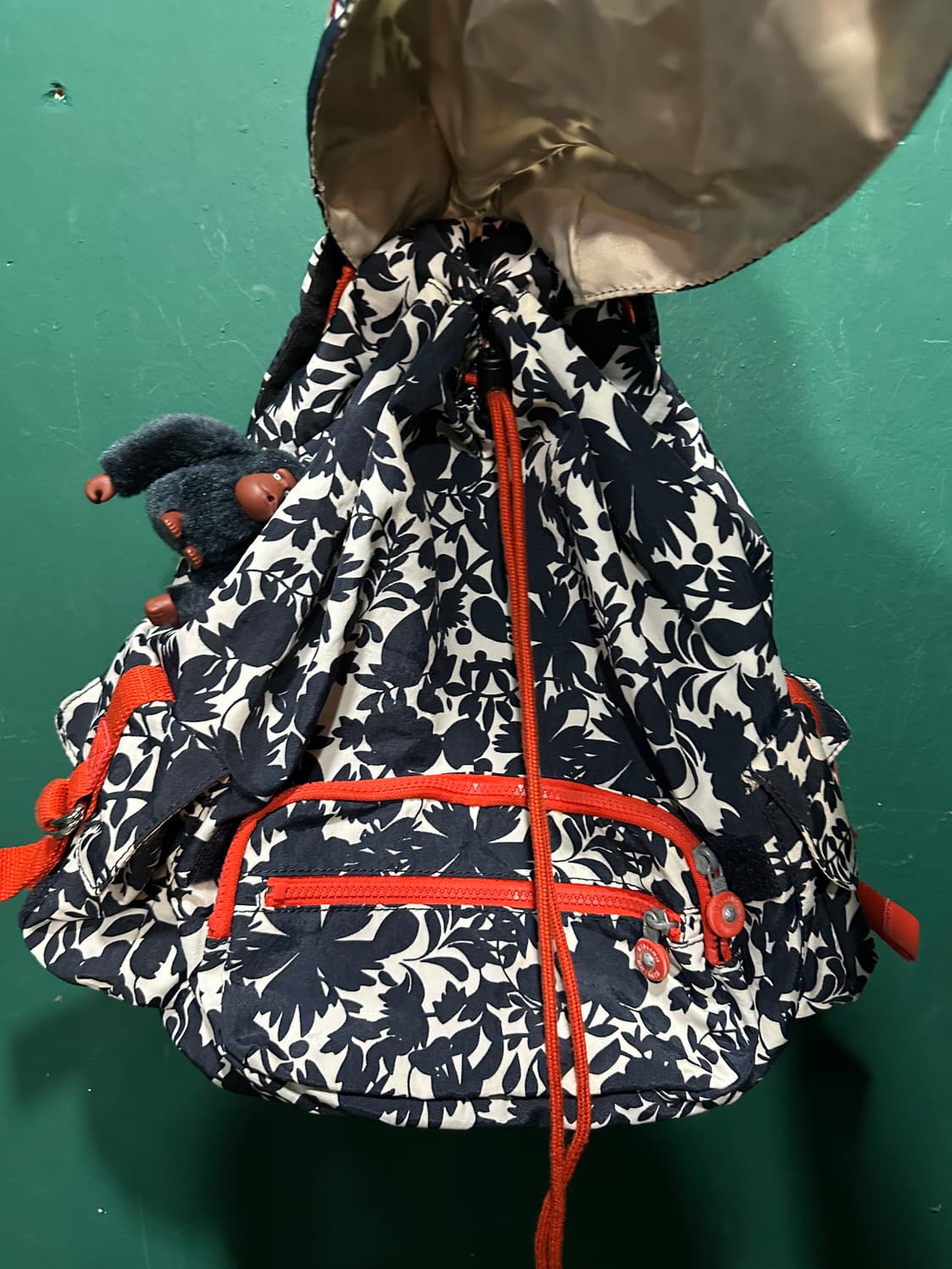 키플링 패턴 백팩 상품이미지3