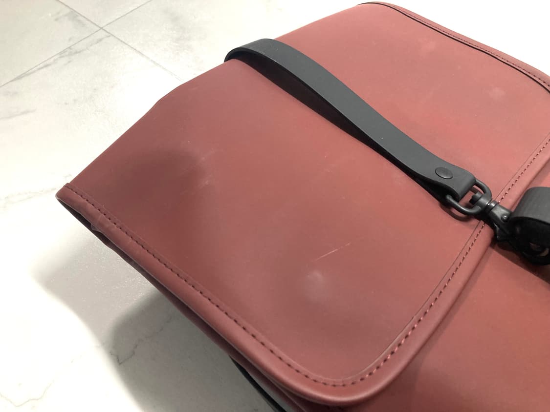 레인스 방수 미니멀 백팩 마룬 컬러 상품이미지10