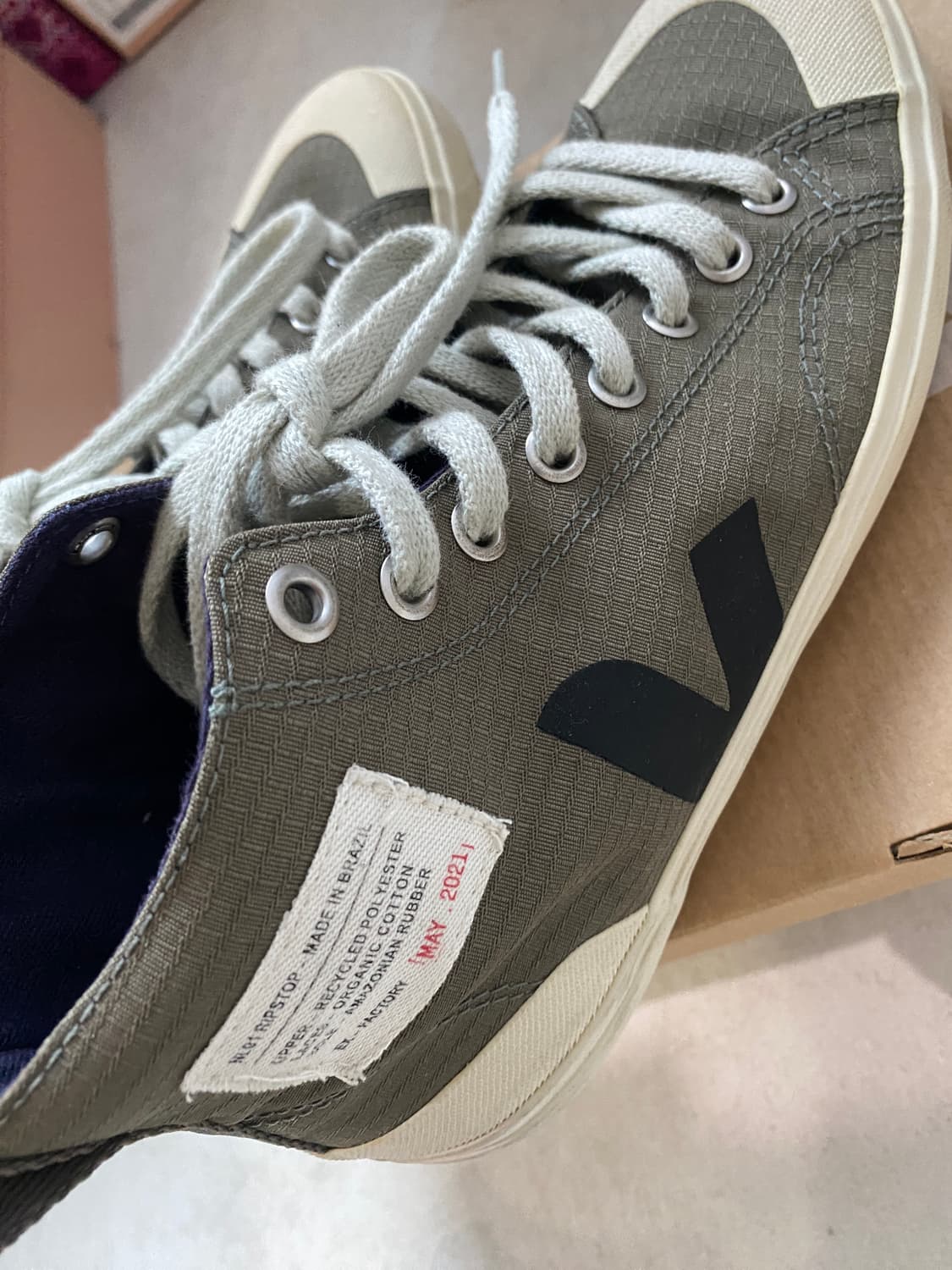 veja 나일론 카키 스니커즈 240사이즈 상품이미지2
