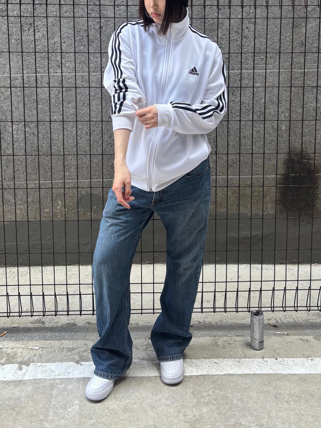 아디다스 화이트 삼선 트랙탑 상품이미지3
