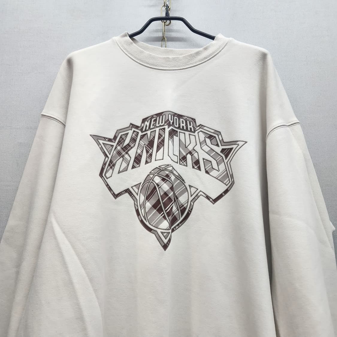 NBA 뉴욕 닉스 체크로고 맨투맨 XL(2XL) 상품이미지2