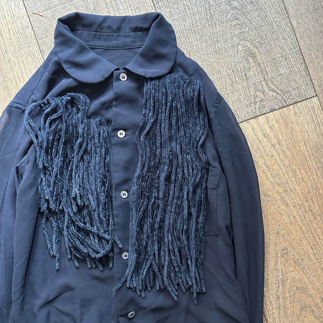 Fluffy Line Ruffle Detail Blouse 상품이미지3