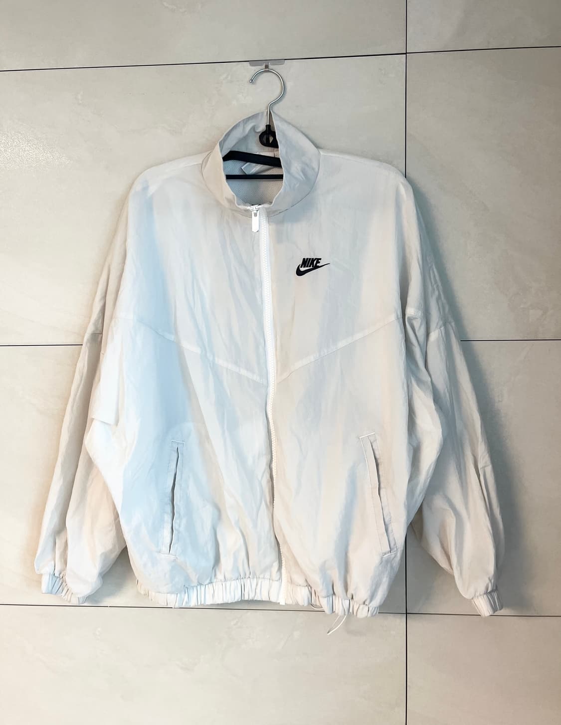 나이키 에센셜 바람막이 화이트 [S] 상품이미지3