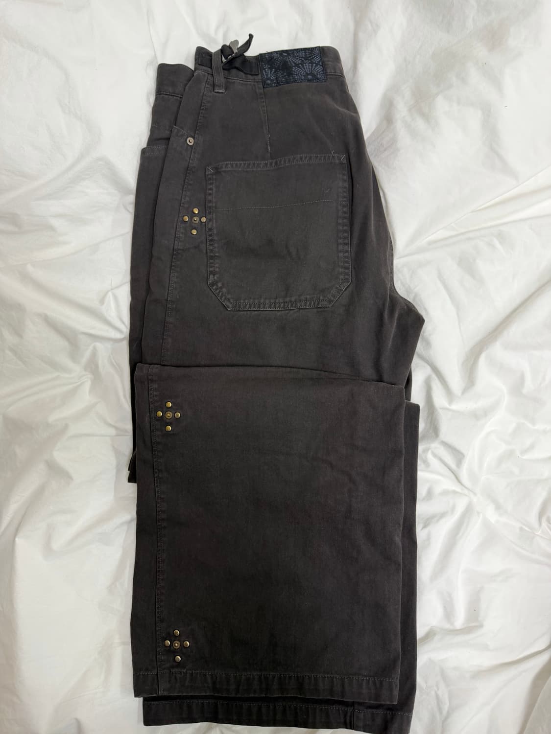 (1)폴리테루 1011 고시마 팬츠 리벳 플라워 딥차콜 상품이미지3