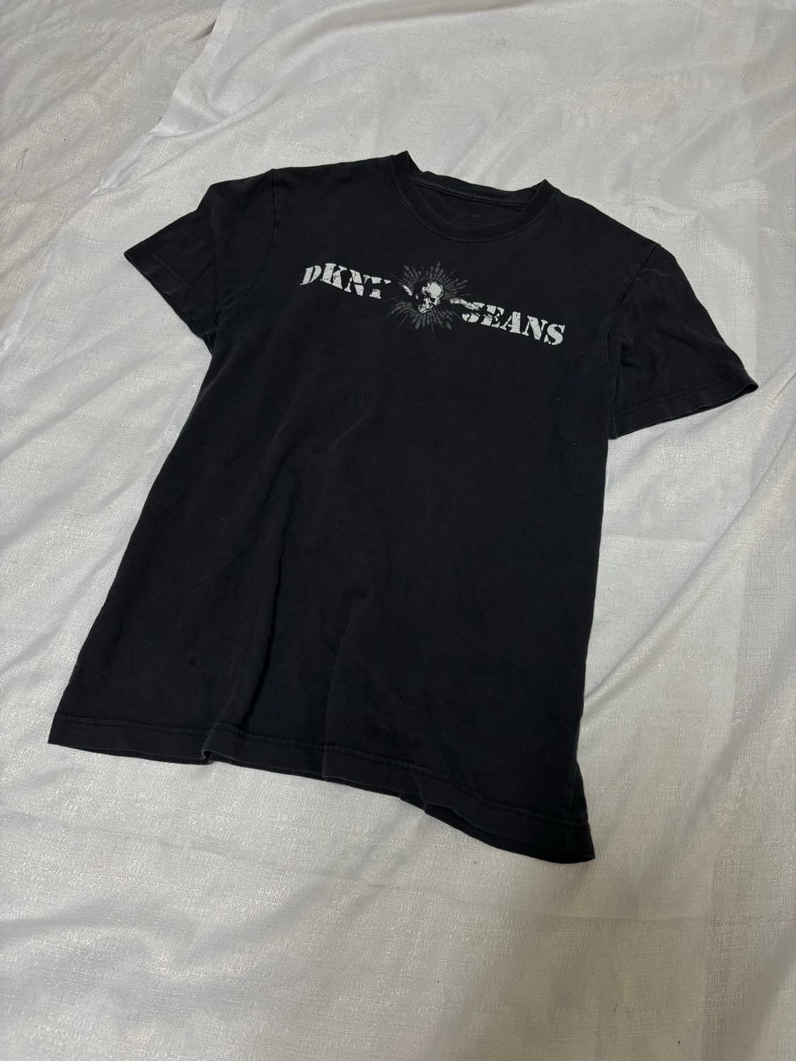 “DNKY Jeans” Skull Print Tee 상품이미지2