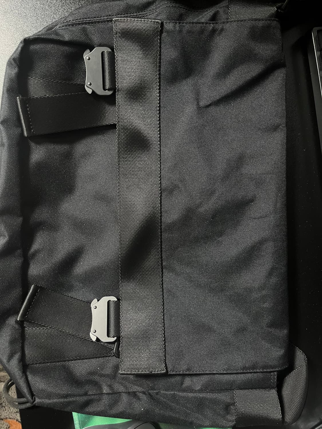 메종미네드 투버클 메신저 크로스 백 상품이미지1