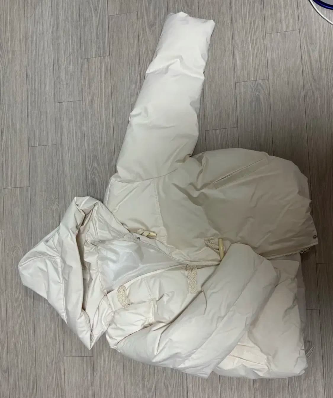 에잇세컨즈 후드 패딩 상품이미지2