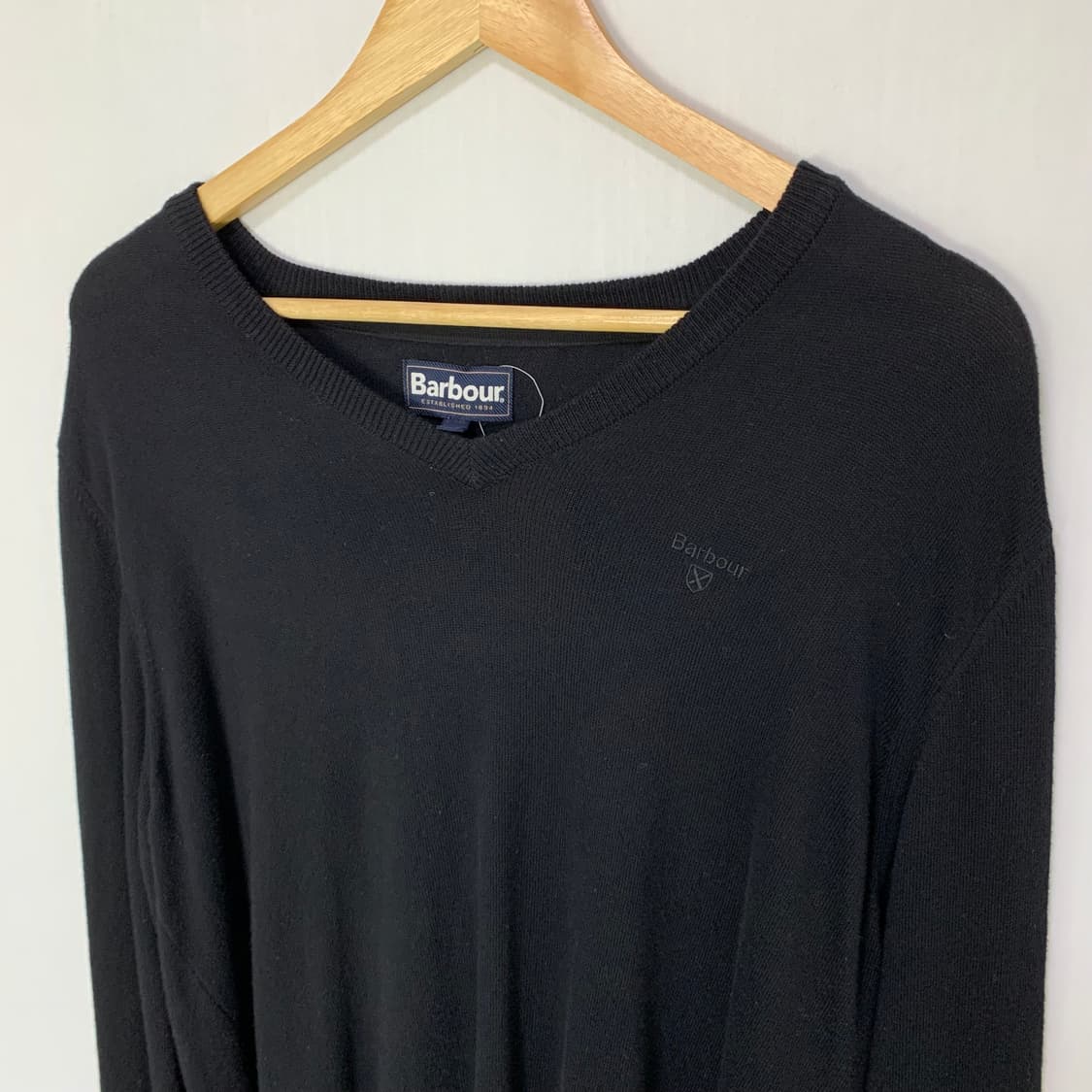바버 V넥 피마코튼 루즈핏 니트 블랙 남성 M 상품이미지6