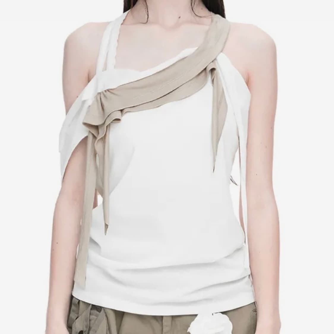나체 RAWCUT HALTER SLEEVELESS IVORY 상품이미지1