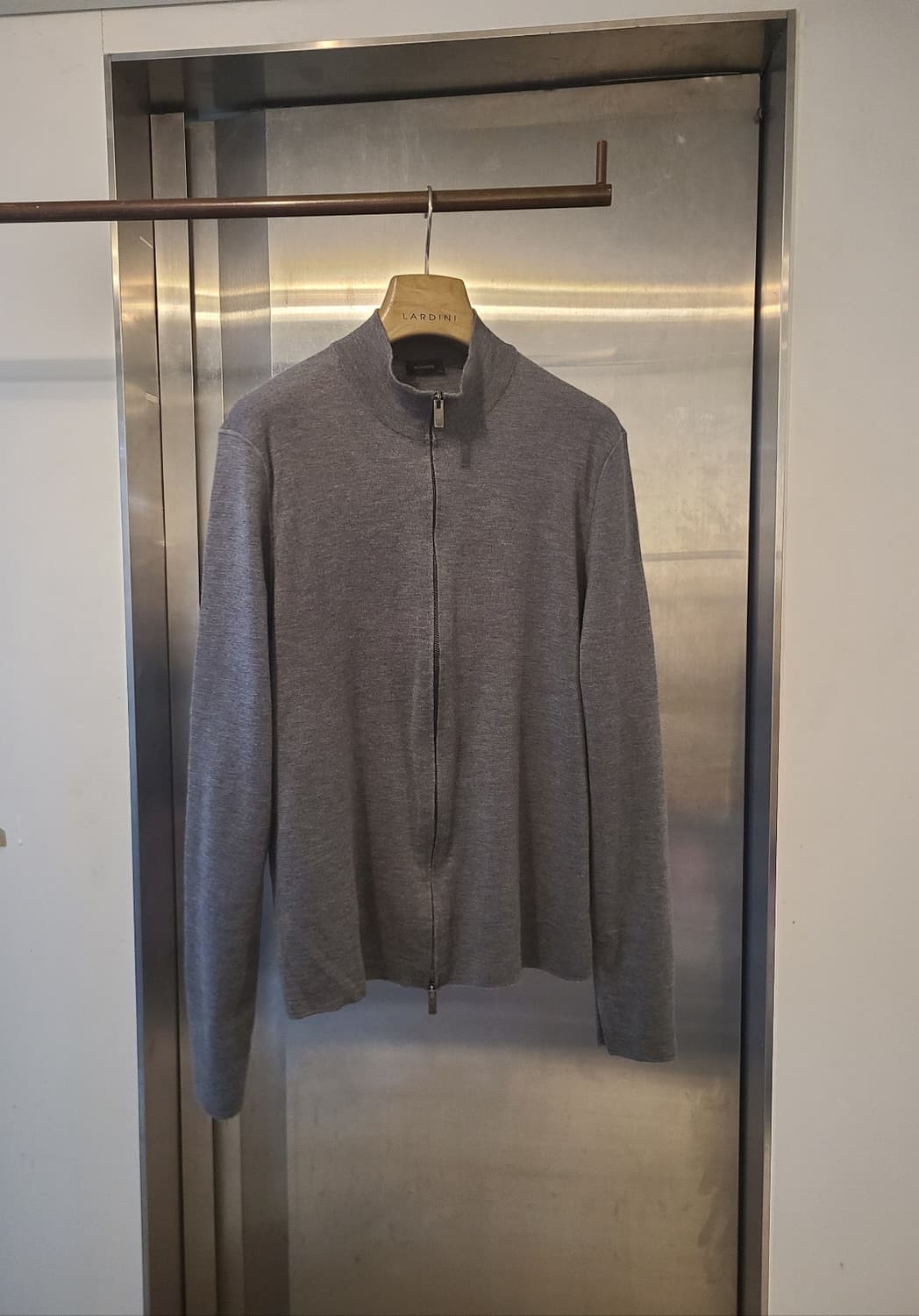 질샌더 집업 상품이미지1