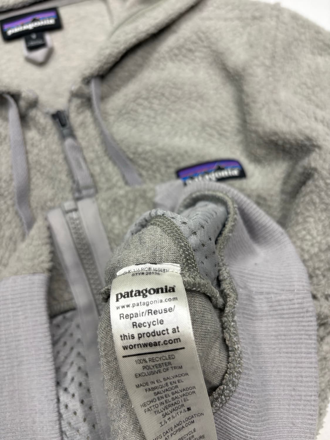 파타고니아 라이트그레이 플리스 후드집업 상품이미지6