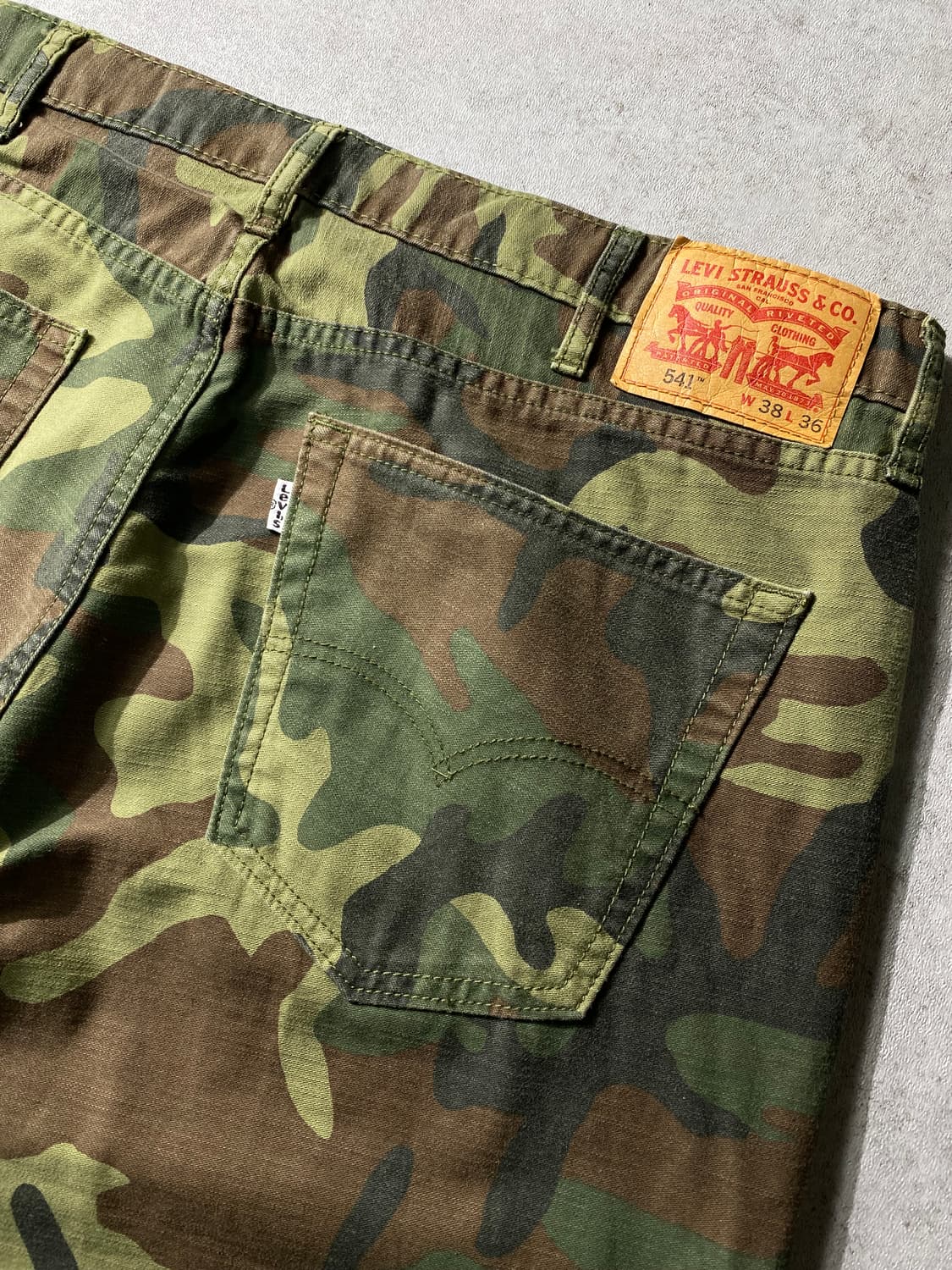 [38] Vintage Levi's 541 리바이스 카모플라쥬 팬츠 상품이미지5