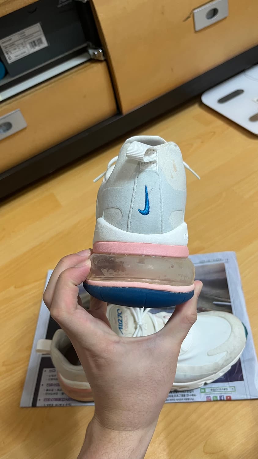 나이키 에어맥스 270 리액트 '아메리칸 모던 아트' 상품이미지8