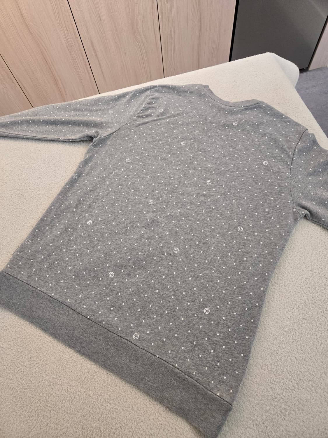 칼하트 C로고 땡땡이 맨투맨 티셔츠 XL 상품이미지7