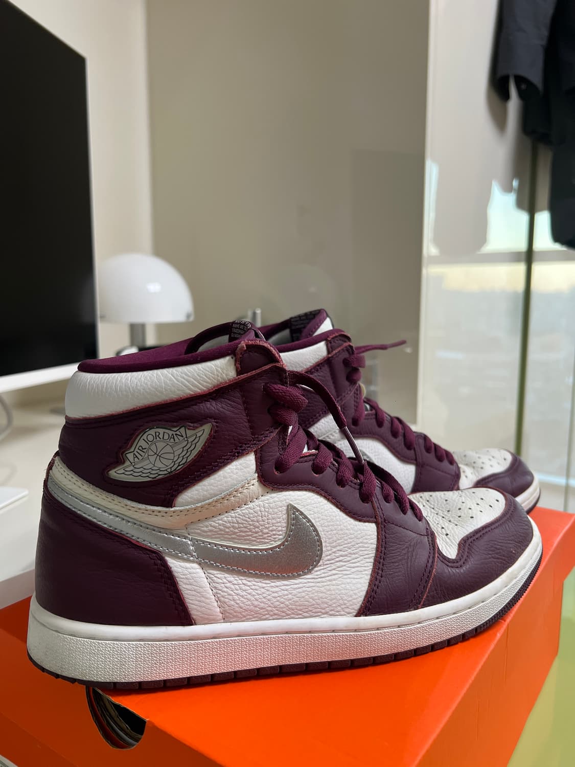 조던1 레트로 하이 OG 보르도  상품이미지2