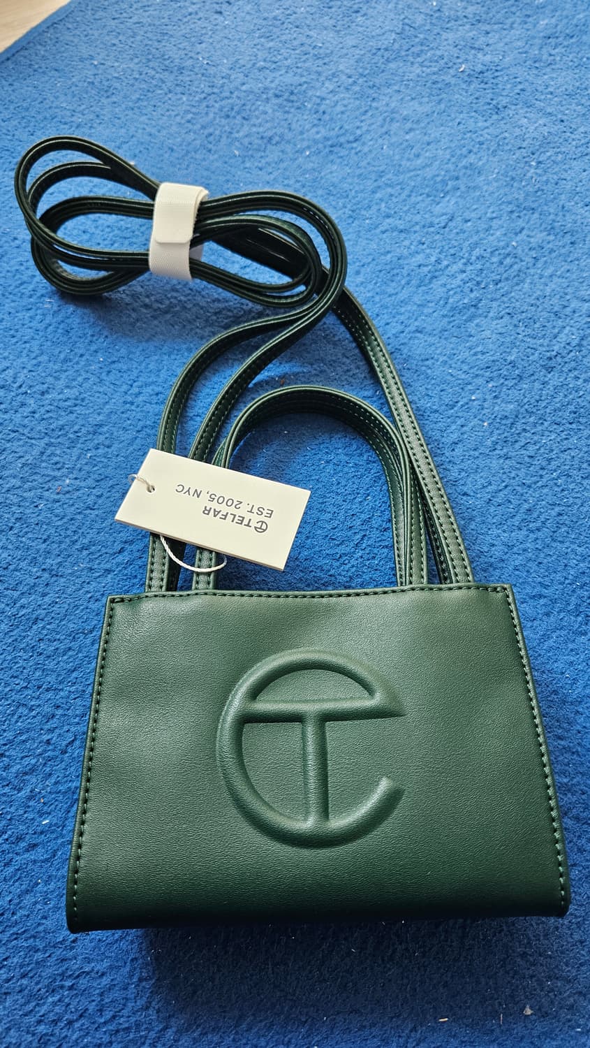 Telfar 텔파 다크올리브 그린 스몰 상품이미지1