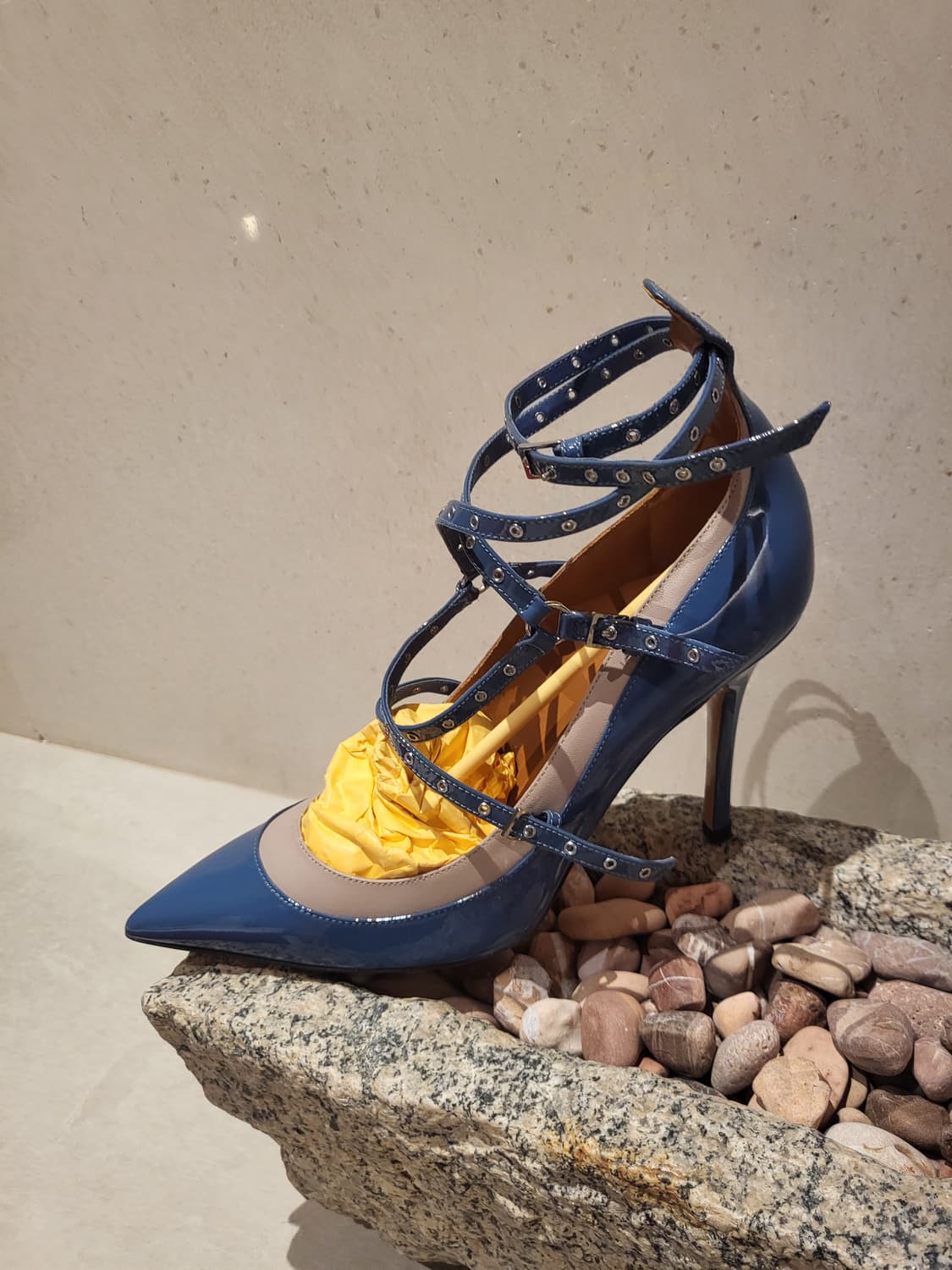 발렌티노 가라바니 블루스터드 힐 38사이즈(250) 상품이미지9