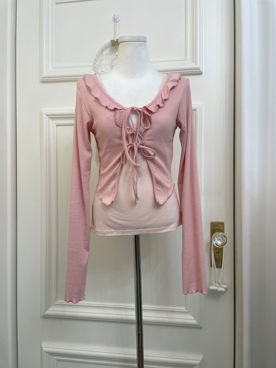 pink bow point crop cardigan&ruffle shir 상품이미지1