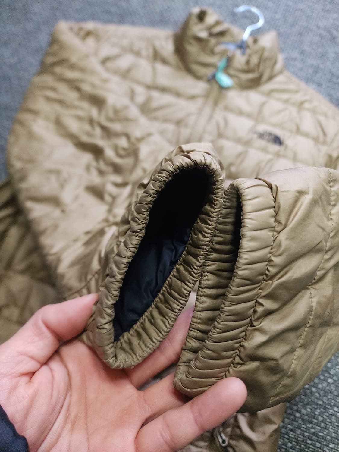 노스페이스 경량 패딩 100 L사이즈  상품이미지6