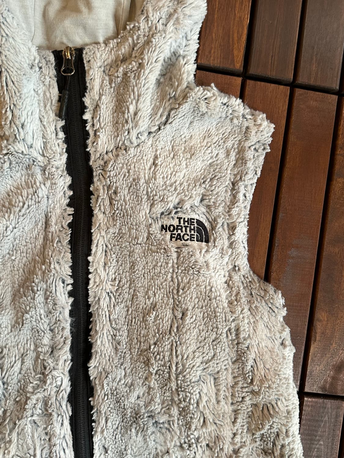 The North face white fur Vest 상품이미지2