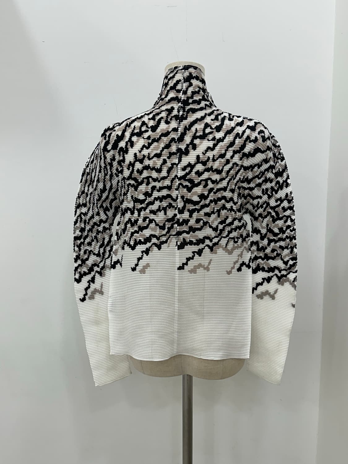 이세이미야케 가디건 반팔 set 상품이미지4