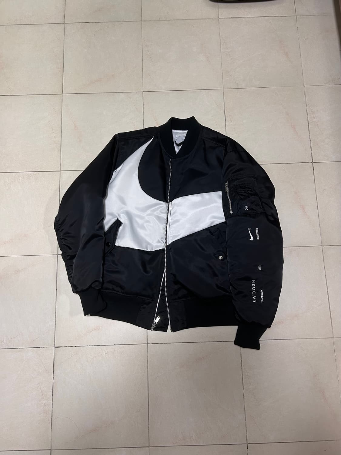 나이키 NSW 스우시 써마핏 봄버 블랙 - 아시아 xl 상품이미지1