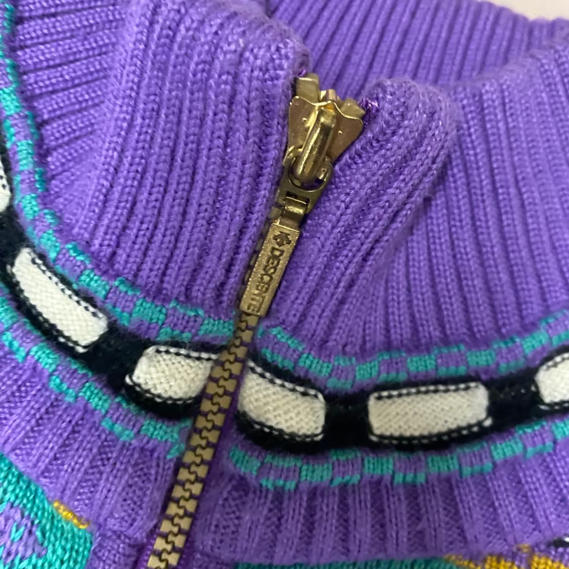 급처! 데상트 오스트리아 케이블 니트 반집업 상품이미지5